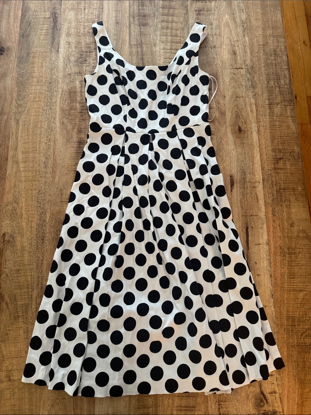 Chetta B Sleeveless White cotton Midi Dress with Black Polka Dots EUC small